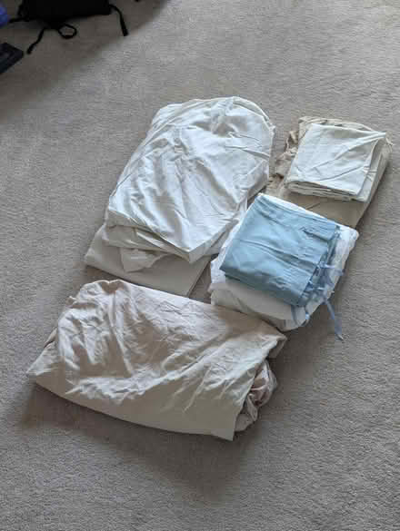 Photo of free Bed sheets and pillow covers (SE10) #1