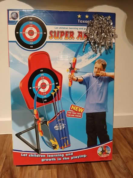 Photo of free Childs Archery Set (Illingworth HX2) #1