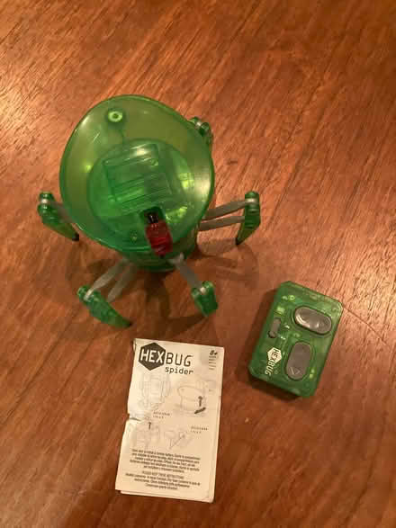 Photo of free HEXBUG spider green (Greenwich/Blackheath SE10) #1