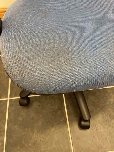 Photo of free Office chair (King's Hedges Ward CB4) #2