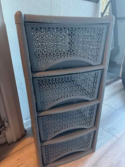 Photo of free Storage (Redhill) #1