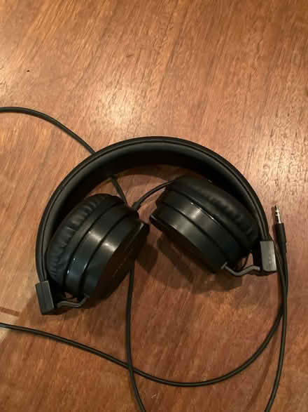 Photo of free Children’s gorsun headphones black (Greenwich/Blackheath SE10) #1