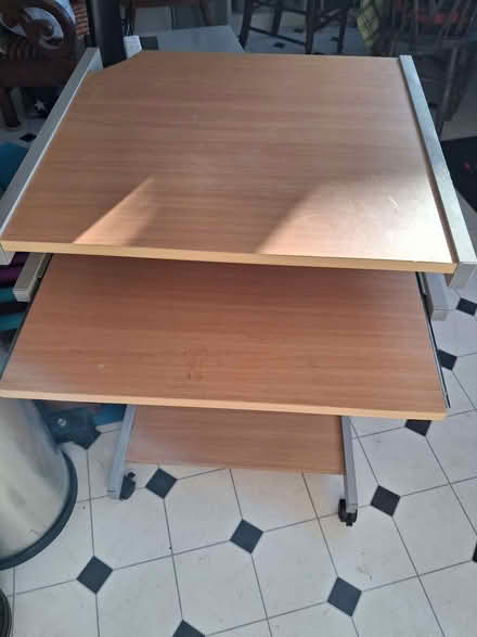 Photo of free Small computer desk (Cogges OX28) #3