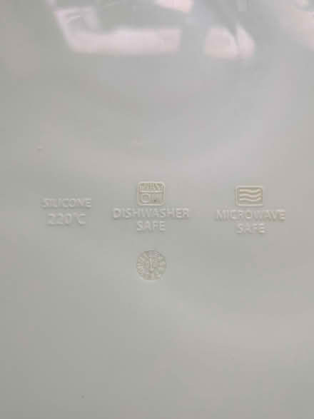 Photo of free Silicone plate for babies (WV11 Essington) #3