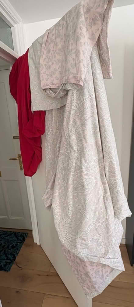 Photo of free Double bed fitted sheet+duvet cover (Shoreditch Park, Hoxton N1) #3