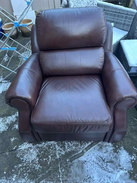 Photo of free Brown sofa and chairs (Shenley Fields B31) #2