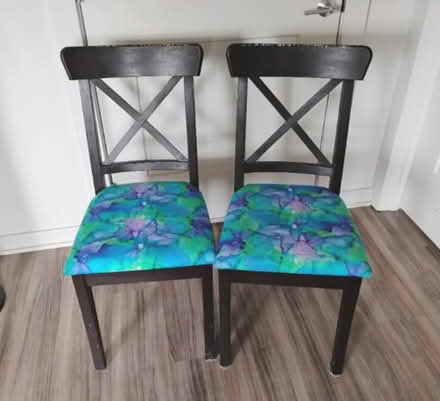Photo of free two dining room chairs 20874 #1