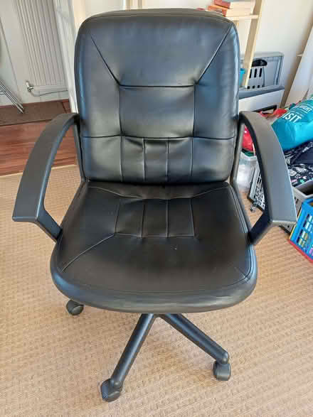 Photo of free Swivel Office Chair in good condition (Kidlington OX5) #1