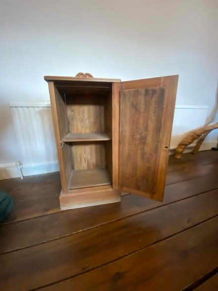 Photo of free Small cabinet / cupboard (Upper Holloway N19) #2