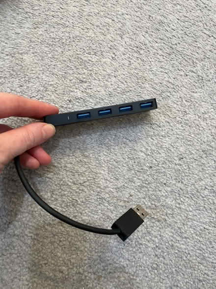 Photo of free USB-A hub (Girton CB3) #2