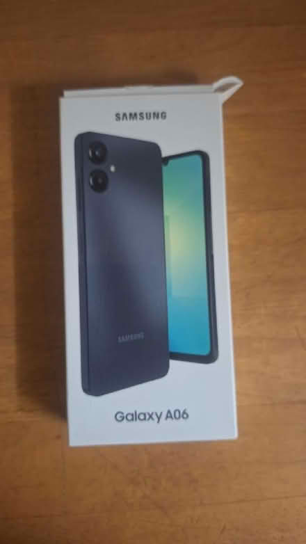 Photo of Mobile phone (Hockley Port B18) #2