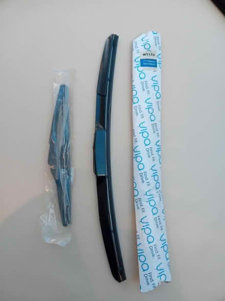 Photo of free Kadjar wiper blades (2/3) (Poulton-Le-Fylde FY6) #1