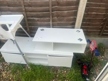 Photo of free Item s (Thamesmead SE28) #2