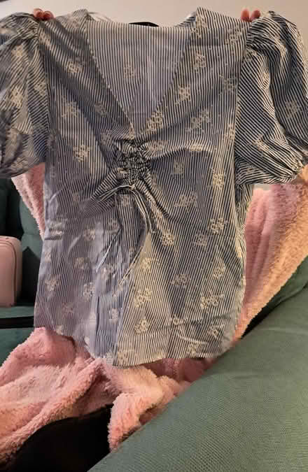 Photo of free Top (Gosport PO13) #1