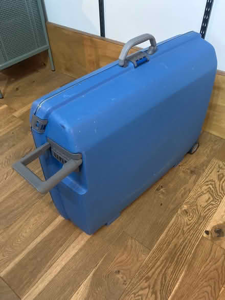 Photo of free Samsonite hard shell suitcase (Darley Abbey DE22) #3