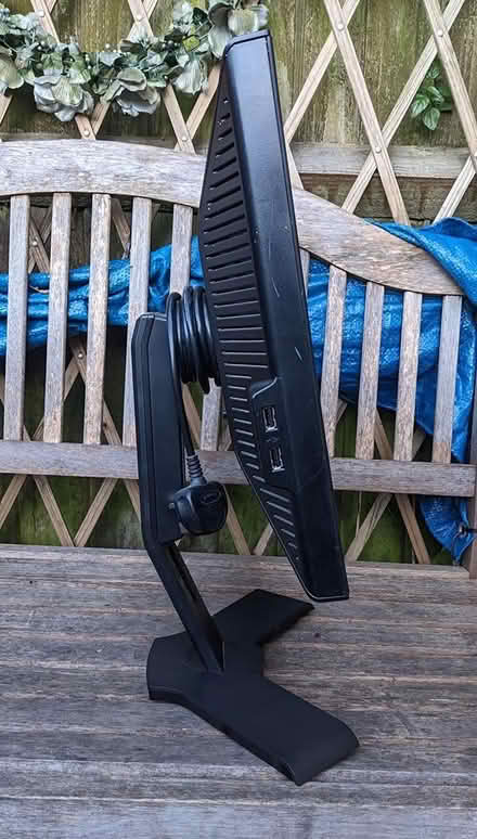 Photo of free Dell P190SB 19" computer monitor (PL4 Greenbank.) #3