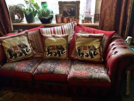 Photo of free Vintage chesterfield (Windsor SL4) #1