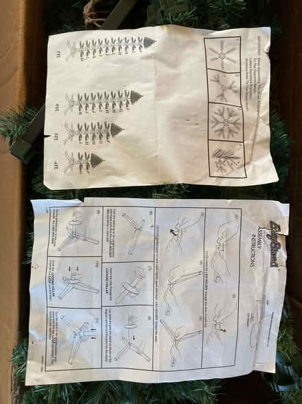 Photo of free 6' artificial Christmas tree (Brox KT16) #3