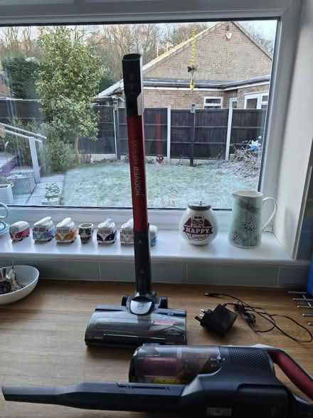 Photo of free Hoover cordless vacuum cleaner (Warren Hill ish NG5) #2