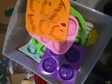 Photo of free Large bundle (Cavendish DE23) #2