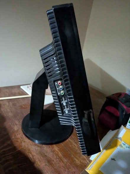 Photo of free Samsung monitor (Matawan) #2