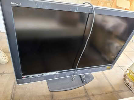 Photo of free Flat screen tv (Visalia-Downtown) #1