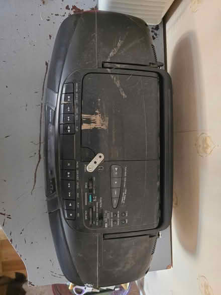 Photo of free 90s Sanyo stereo (Carshalton) #2