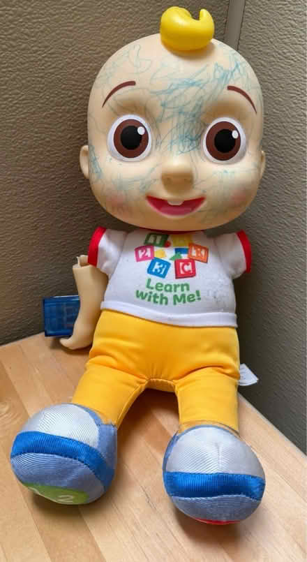 Photo of free Battery-operated doll, arm missing (Valencia Avenue, Sunnyvale) #2