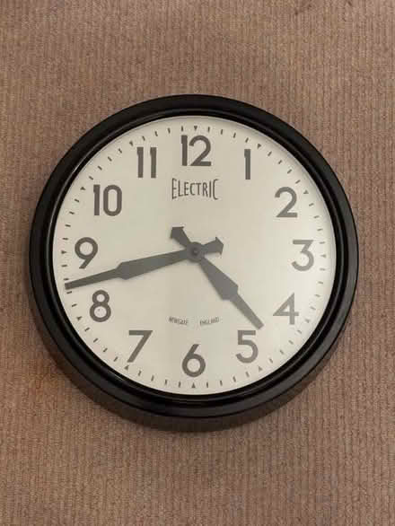 Photo of free Wall clock (Heale TA10) #1