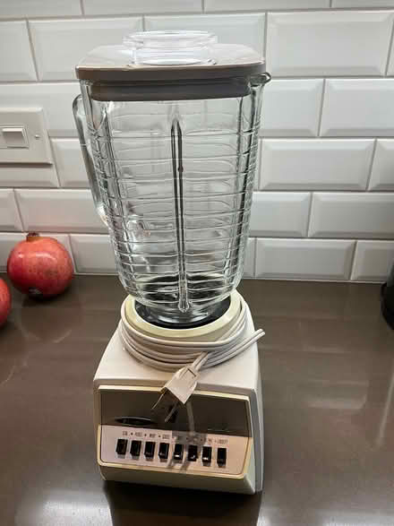 Photo of free Blender Osterizer (Redwood City, Woodside Plaza) #1
