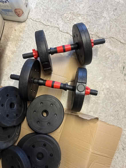 Photo of free Adjustable Dumbbells Set Weights (Wakefield WF1) #2