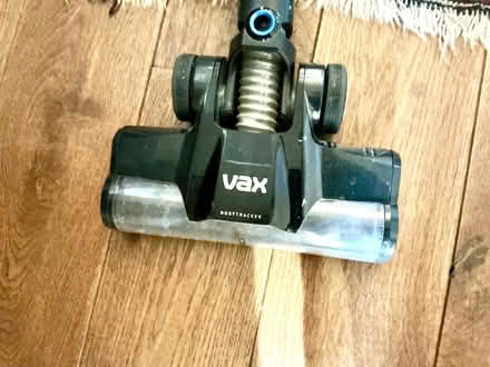 Photo of Vax brush head (Harrogate HG1) #1