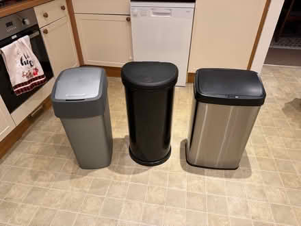 Photo of free Rubbish bins (Angel N1) #2