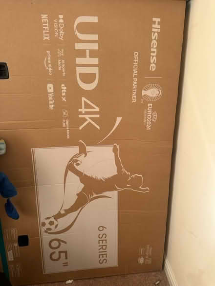 Photo of free 65” carton (Gem street L5) #3