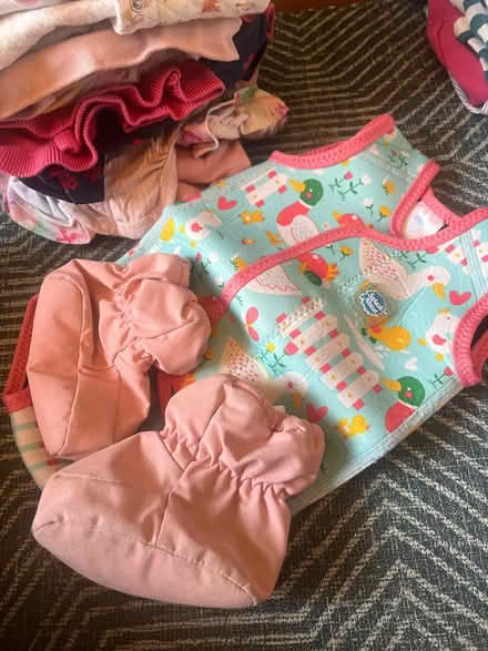 Photo of free Girl 0-6m baby clothes (Oxford OX4) #2
