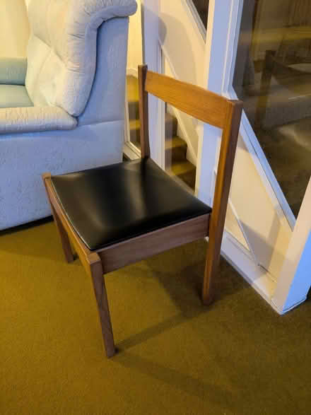 Photo of free Chair (CR0) #1