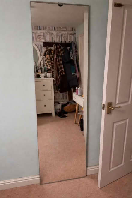 Photo of free Full sized mirror/door (Tring HP23) #1