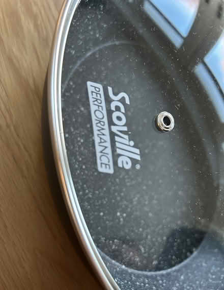 Photo of free Scoville Neverstick Casserole Pan & Lid (Lodge Moor S10) #1