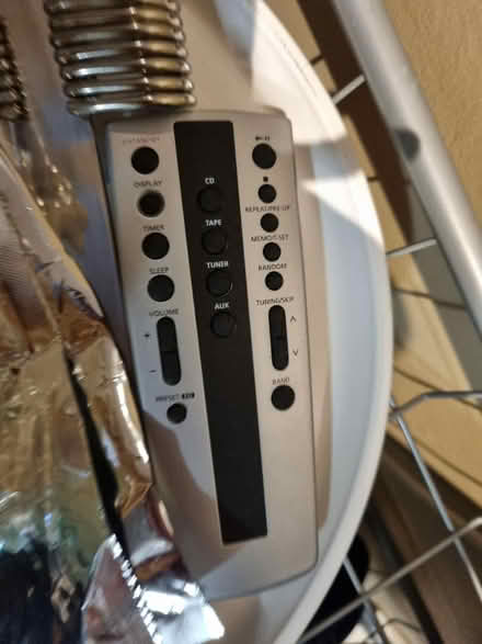 Photo of free Remote new (SE20) #1