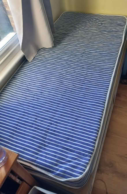 Photo of free Single bed with mattress (Clapham (SW4)) #2
