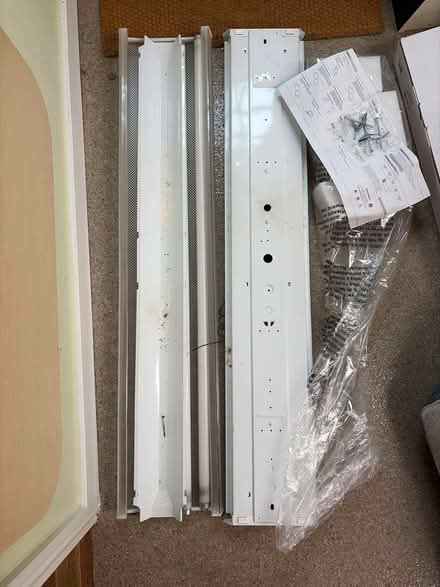 Photo of free Florescent light 4 ft (Saratoga Herriman Ave) #1