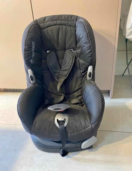 Photo of free Car seat (E15 Stratford) #1