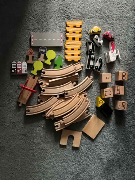 Photo of free Kids Wooden Toys & Toy Box (Woodside SE25) #3