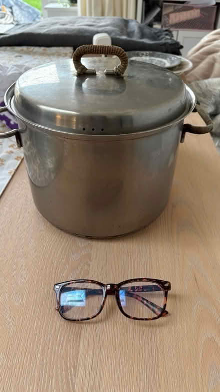 Photo of free Large boiling pan (Harrow HA1) #1