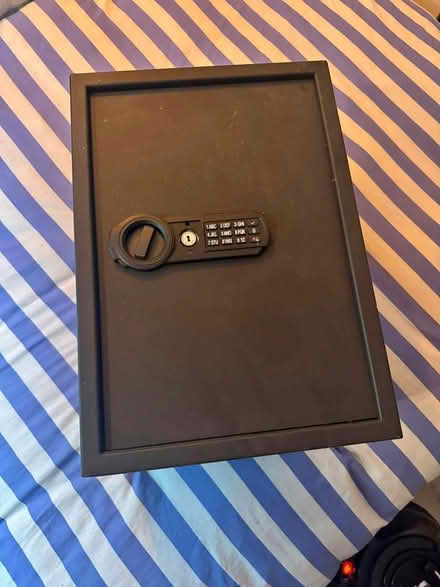 Photo of security box small safe (stoke on trent ST4) #1
