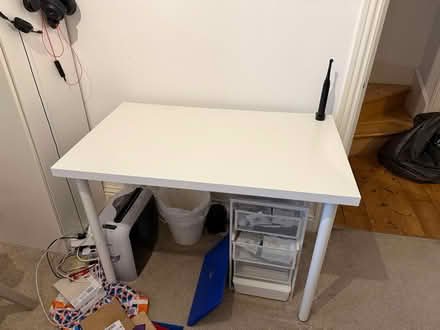 Photo of free White office desk (Hackney - E5) #2