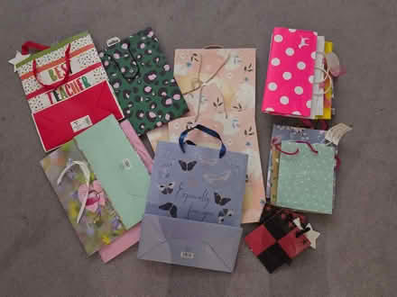 Photo of free Gift bags (Barkingside IG5) #1