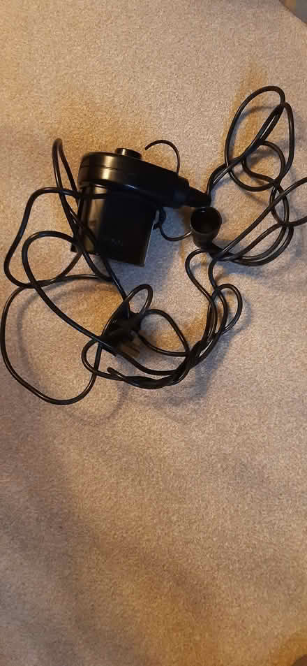 Photo of free High rise airbed (Yealand Redmayne LA5) #2