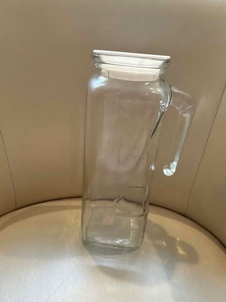 Photo of free Glass measuring jug with lid 1L (Southfields SW19) #1