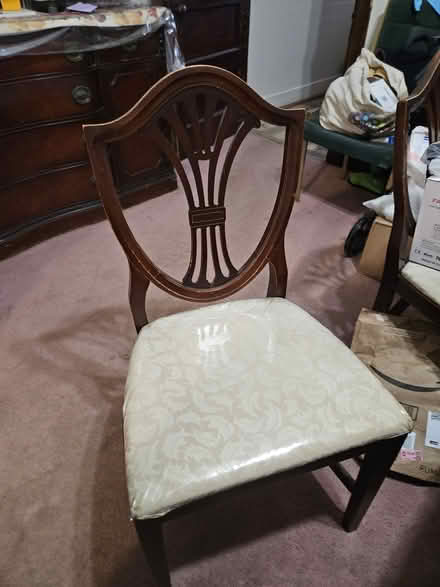 Photo of free dining room furniture (Capitol Hill 20002) #2